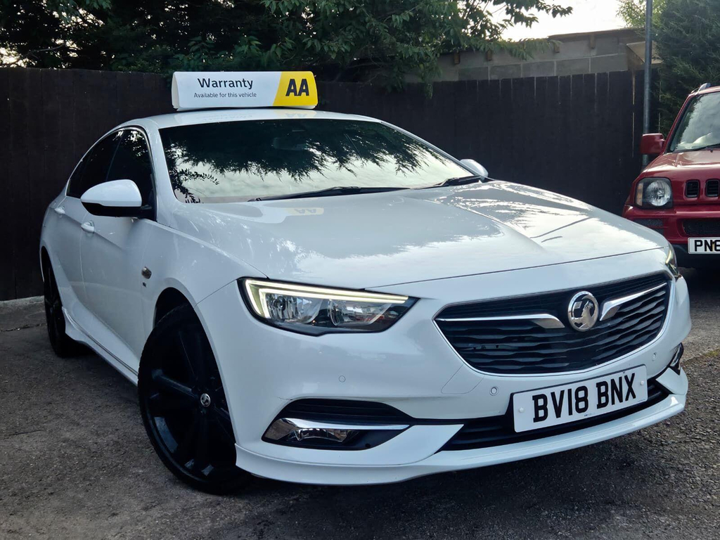 Vauxhall Insignia 2.0 Turbo D Blueinjection Sri VX Line Nav Grand Sp White