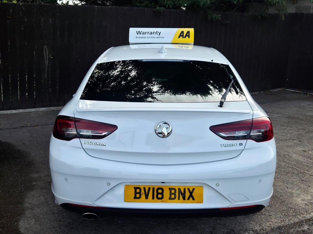 Vauxhall Insignia 2.0 Turbo D Blueinjection Sri VX Line Nav Grand Sp White #6
