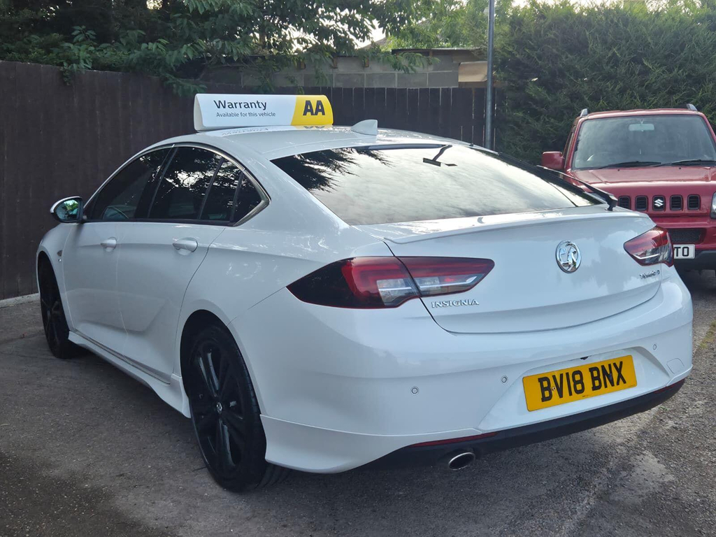 Vauxhall Insignia 2.0 Turbo D Blueinjection Sri VX Line Nav Grand Sp White #4