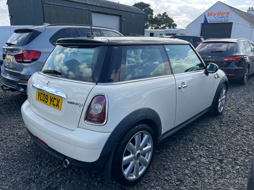 Mini Hatch 1.6 Cooper D White #3