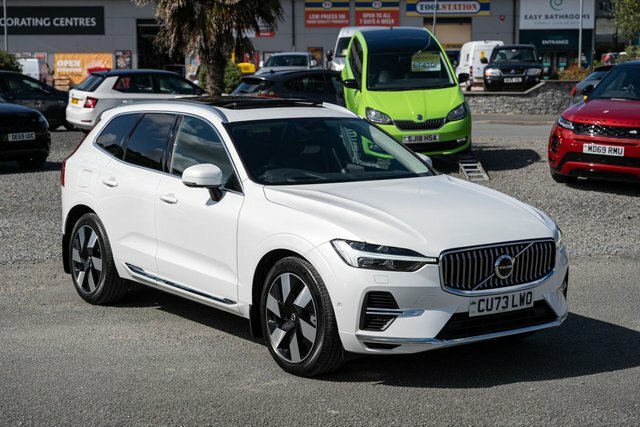 Volvo XC60 2.0H T8 Recharge 18.8Kwh Ultimate Bright Edition S White