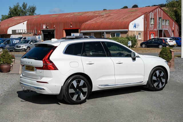 Volvo XC60 2.0H T8 Recharge 18.8Kwh Ultimate Bright Edition S White #6