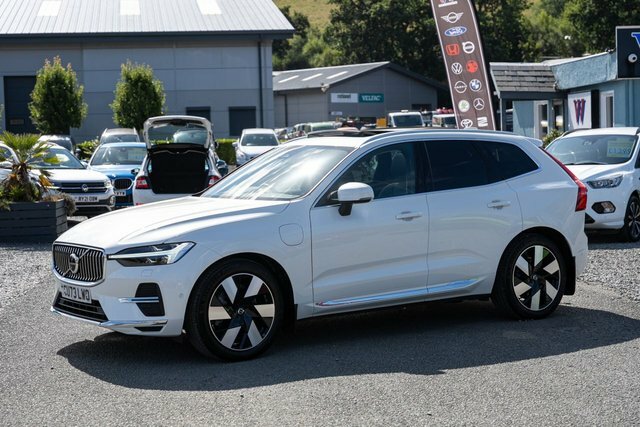Volvo XC60 T6 Awd Plug-in Hybrid Black Edition Plus Black #7