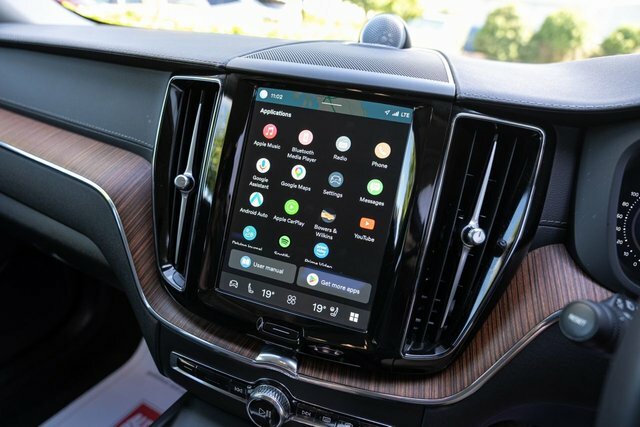 Volvo XC60 T6 Awd Plug-in Hybrid Black Edition Plus Black #12