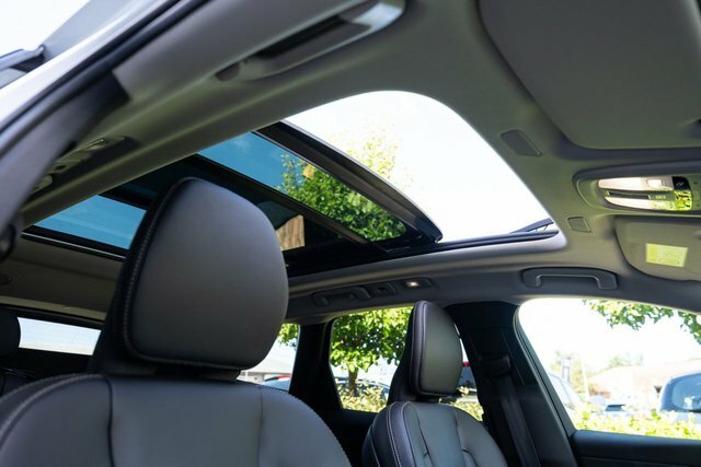 Volvo XC60 T6 Awd Plug-in Hybrid Black Edition Plus Black #18