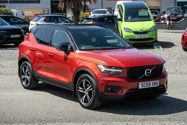Volvo XC40 2.0 D3 R-design Suv Euro 6 Ss Red