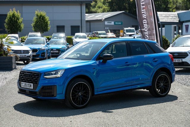 Audi Q2 1.6 Tdi 30 Black Edition Suv Eur Blue #3