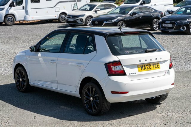 Skoda Fabia 1.0 Tsi Colour Edition Hatchback White #4