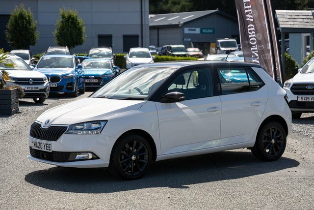 Skoda Fabia 1.0 Tsi Colour Edition Hatchback White #3