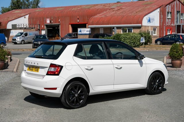 Skoda Fabia 1.0 Tsi Colour Edition Hatchback White #5
