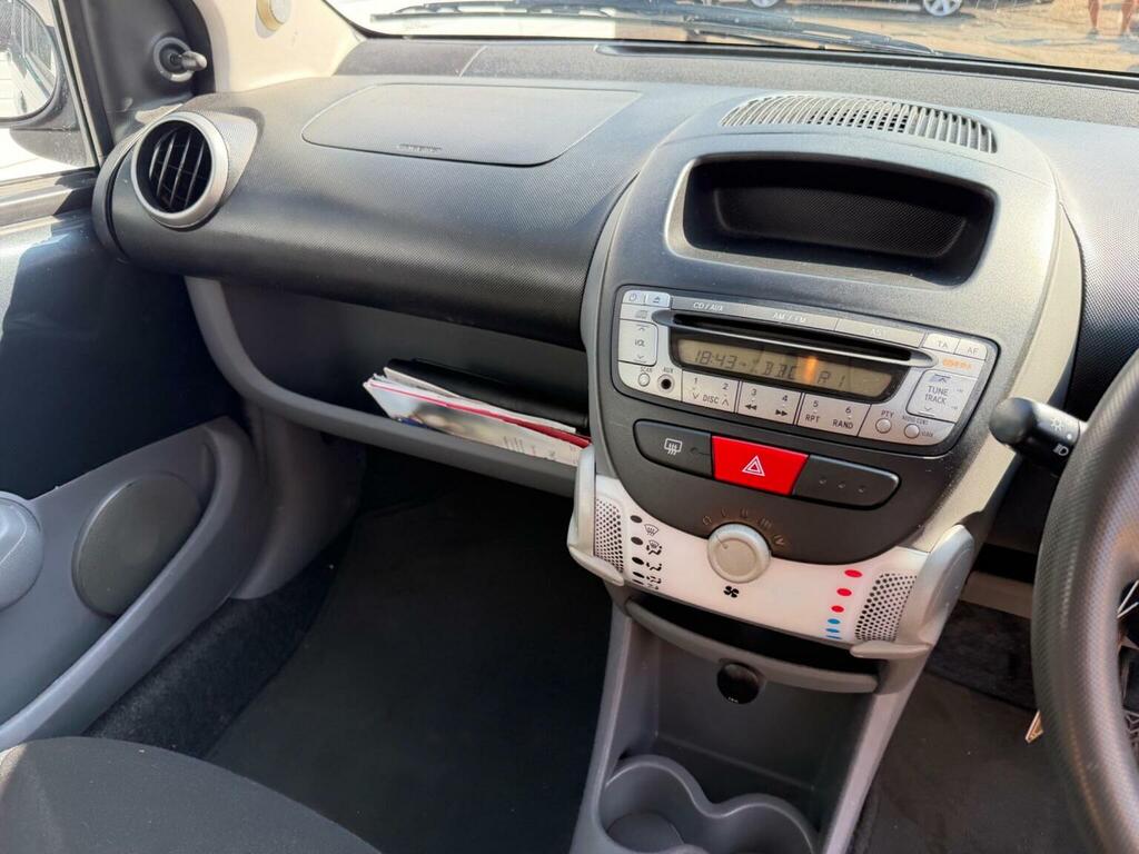 Toyota Aygo 1L Blue Blue #17