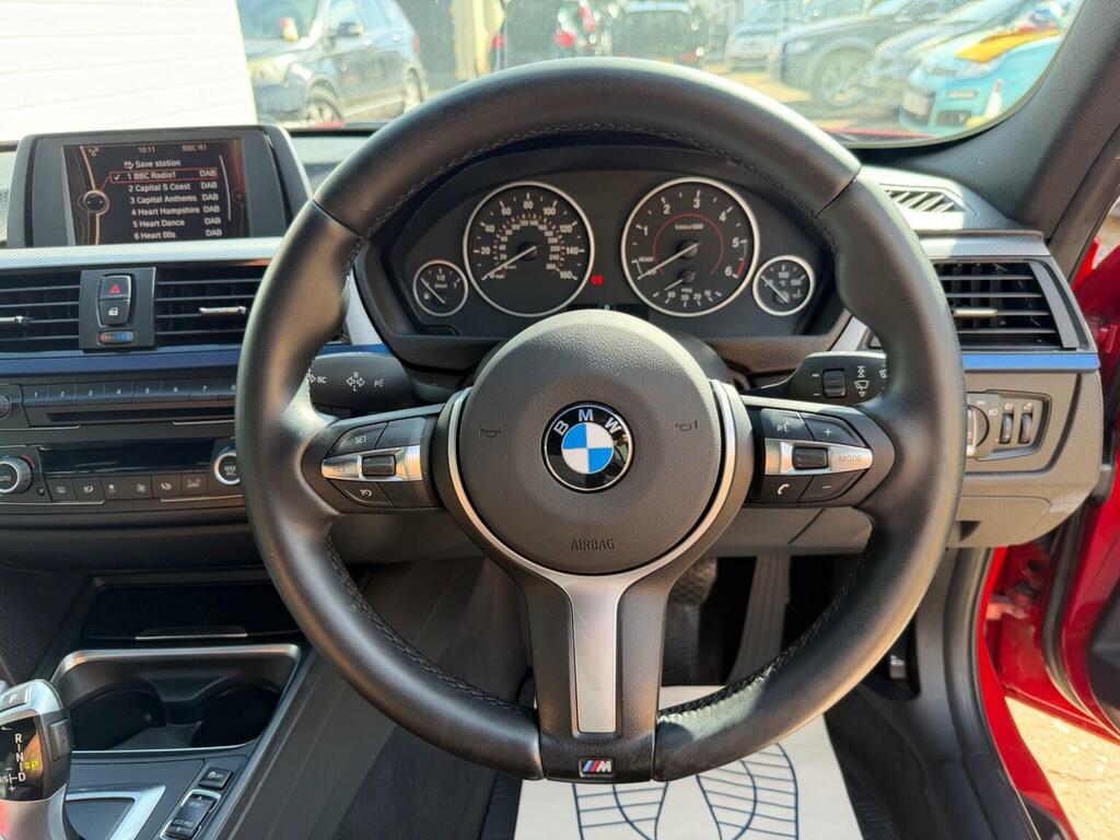 BMW 3 Series 2.0 320I M Sport Touring 181 Bhp White #32