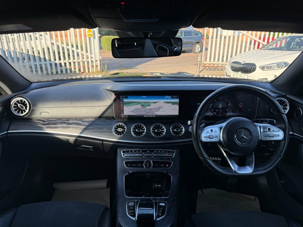 Mercedes-Benz E Class 2L Amg Line Black #2