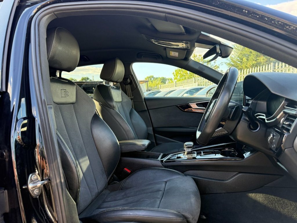 Audi A4 2L Black Edition Black #4
