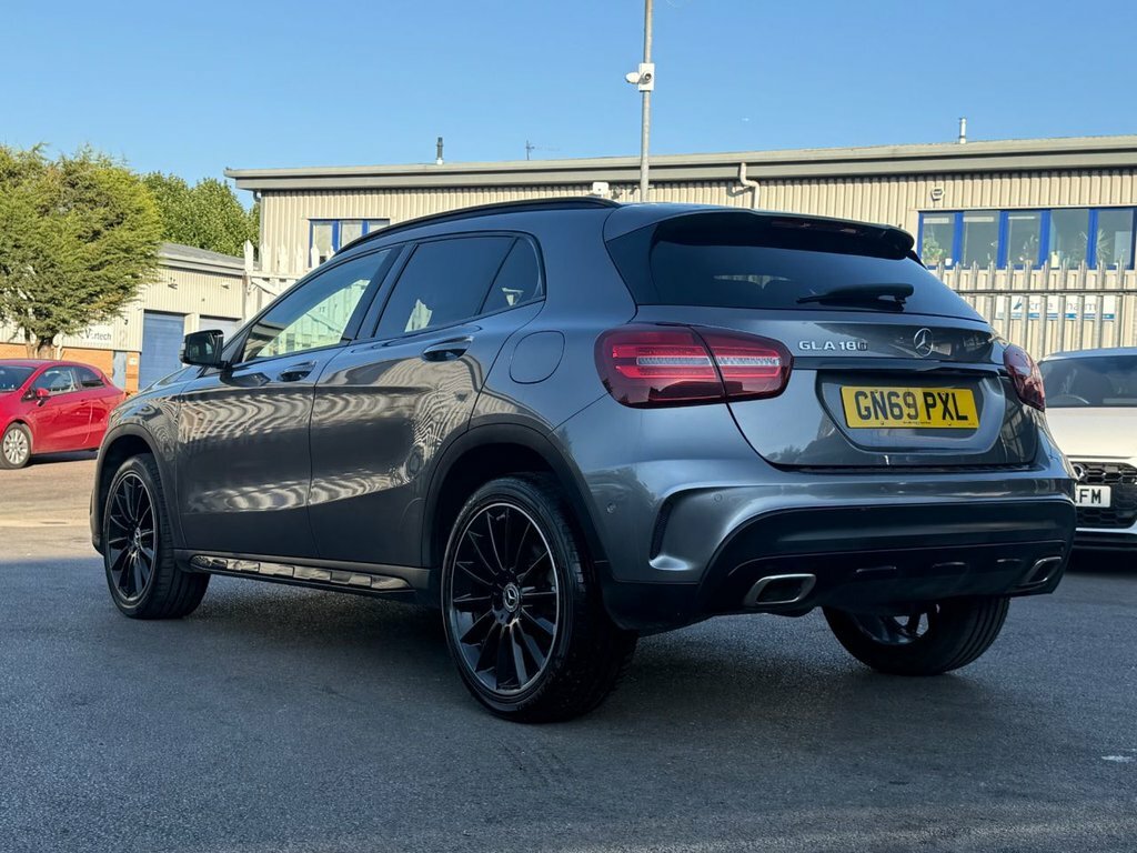Mercedes-Benz GLA Class 1.6L Amg Line Edition Grey #3