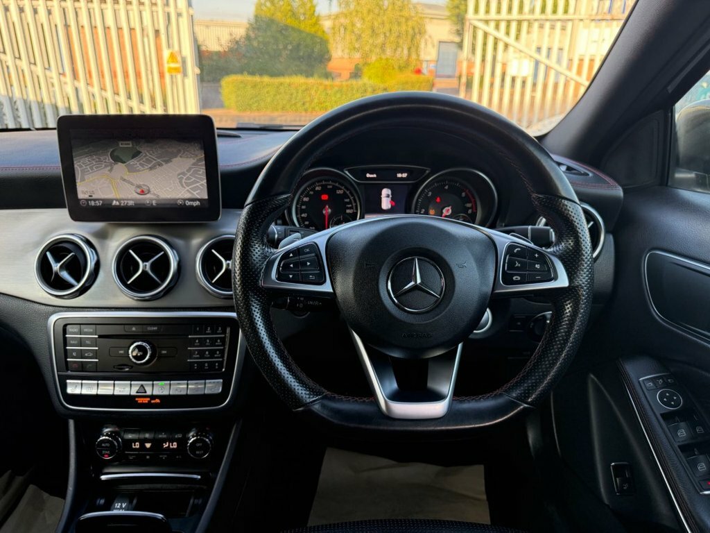 Mercedes-Benz GLA Class 1.6 Gla180 Urban Edition Suv Eur Red #59