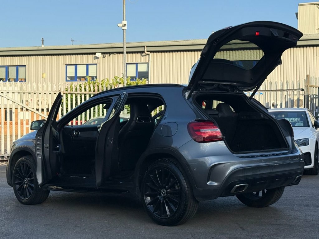 Mercedes-Benz GLA Class 1.6 Gla180 Urban Edition Suv Eur Red #15