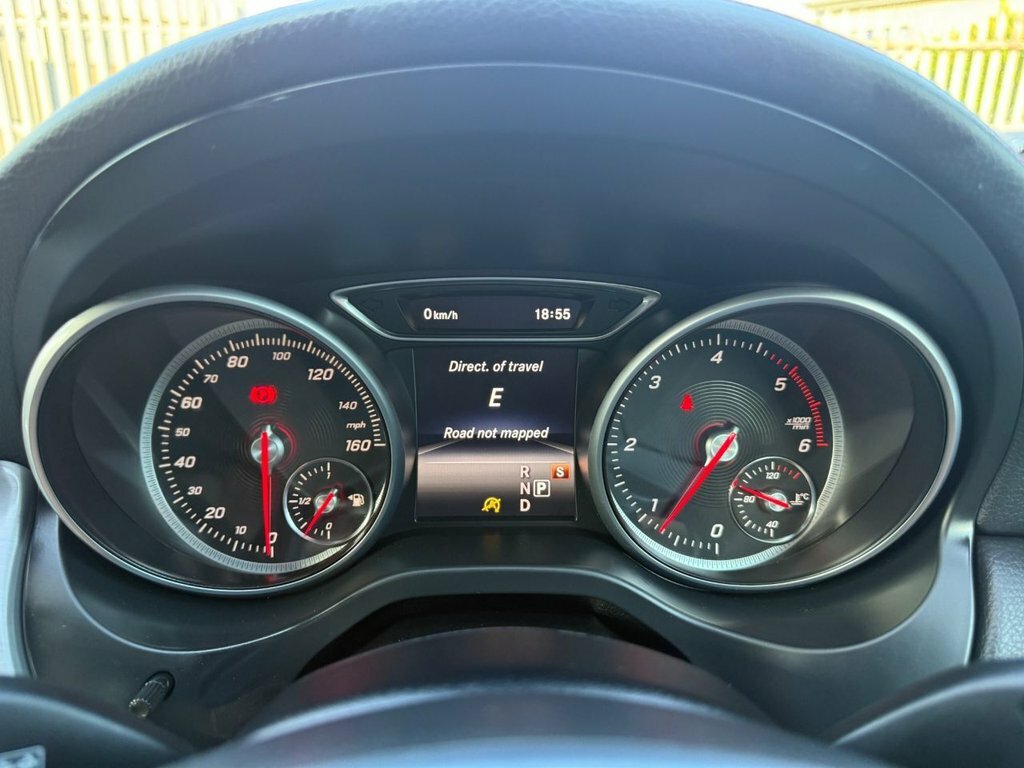 Mercedes-Benz GLA Class 1.6 Gla180 Urban Edition Suv Eur Red #45