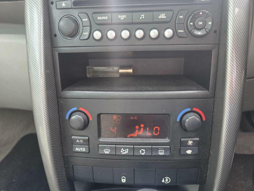 Peugeot 207 1.6 Hdi Se Grey #20
