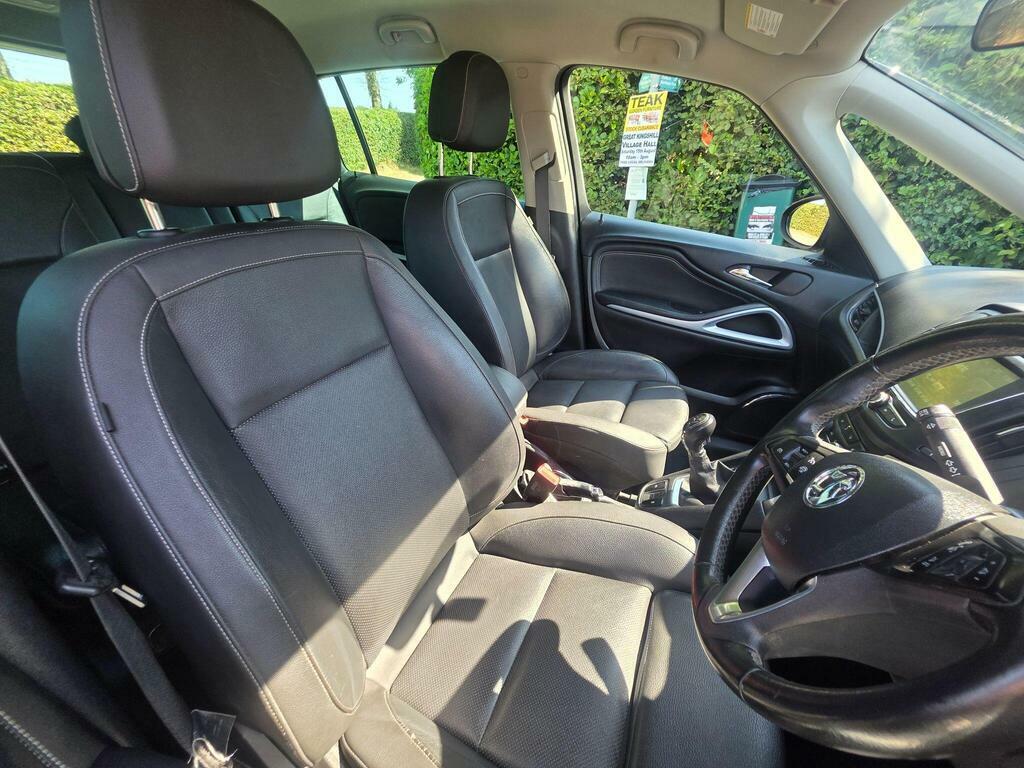 Vauxhall Zafira Tourer Zafira Tourer Sri T Black #22