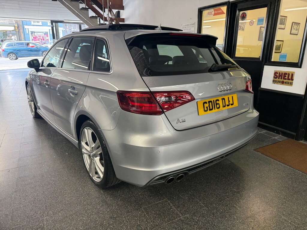 Audi A3 1.4 Tfsi Cod S Line Sportback S Tronic Silver #2