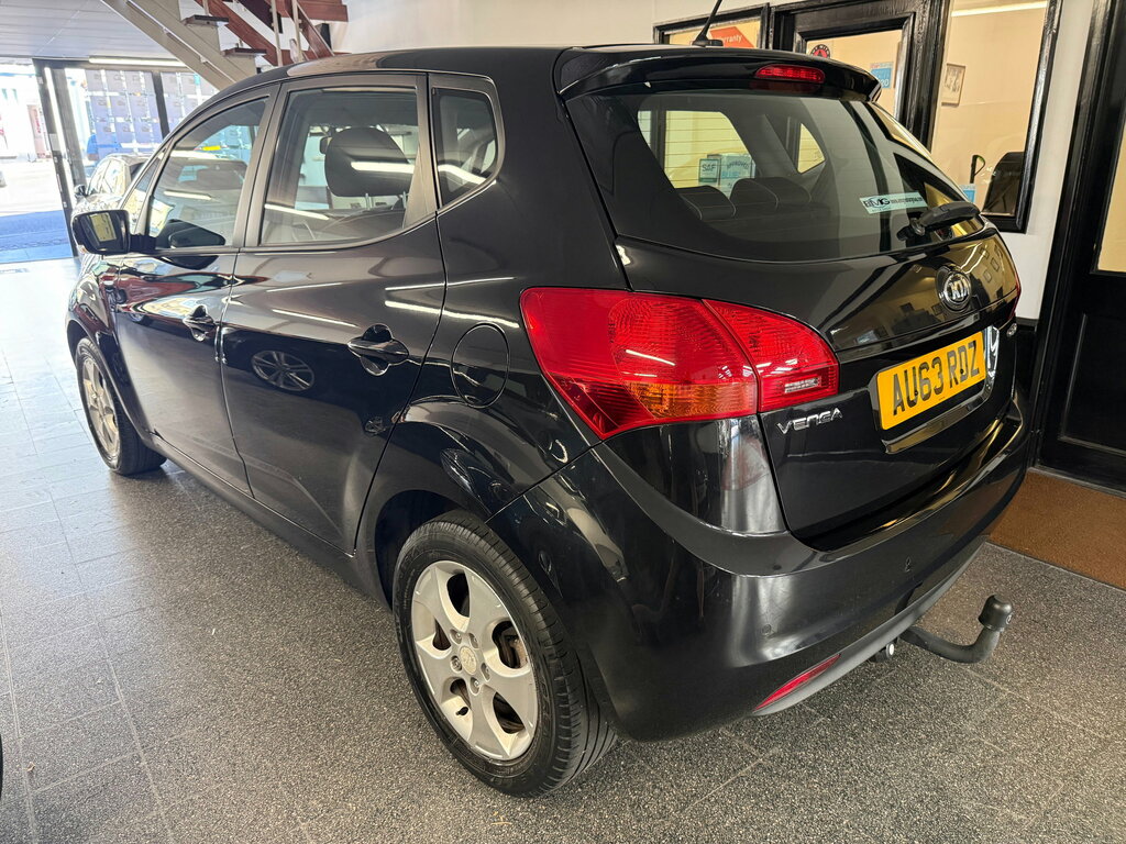 Kia Venga 1.4 Crdi 2 Mpv Euro 5 89 Bhp Black #2