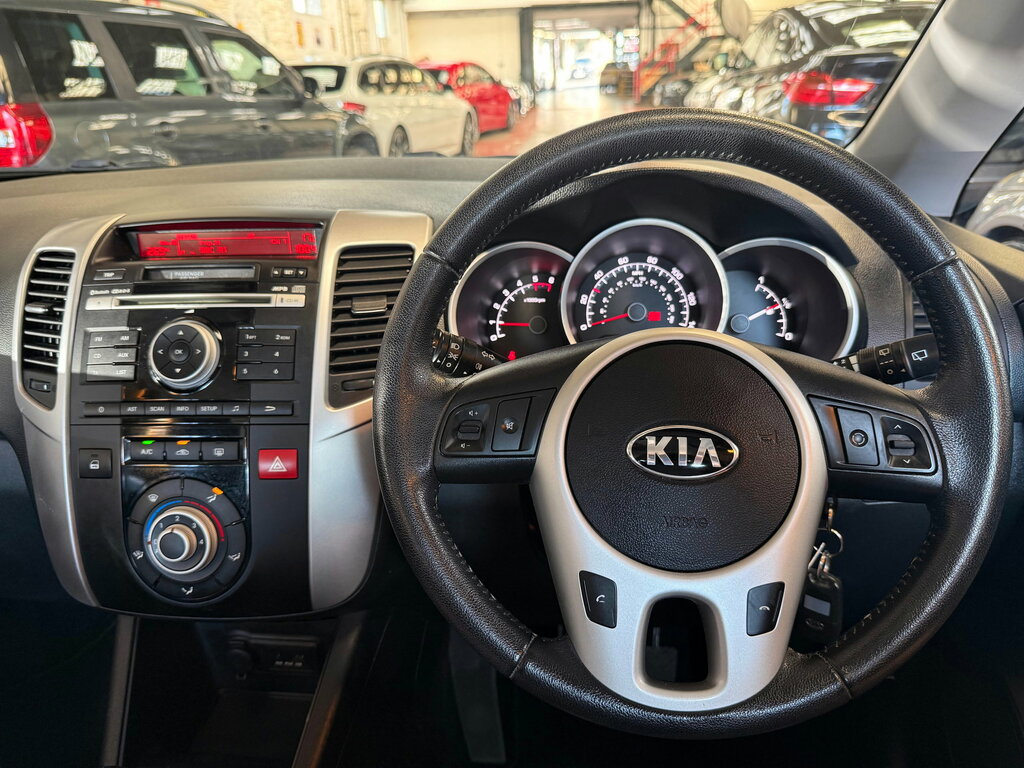 Kia Venga 1.4 Crdi 2 Mpv Euro 5 89 Bhp Black #3