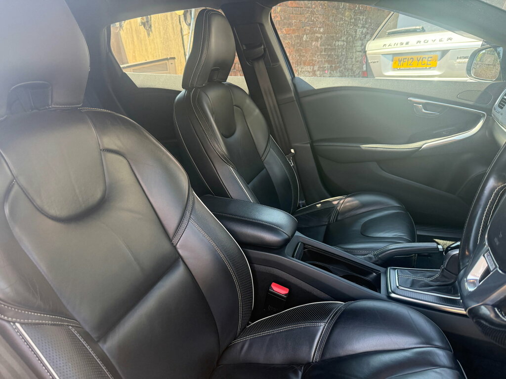 Volvo V40 2016 Volvo V40nbsp2.0 D2 Es Euro 6 Ss 0T Black #11