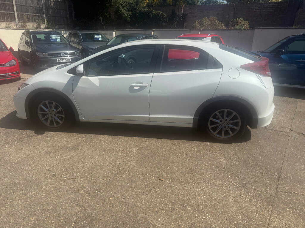 Honda Civic 1.4 I-vtec Se Hatchback Euro 5 White #3