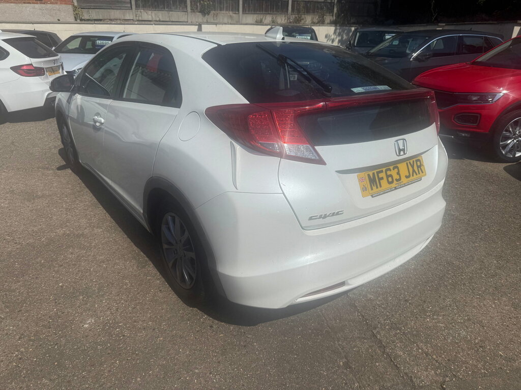 Honda Civic 1.4 I-vtec Se Hatchback Euro 5 White #2