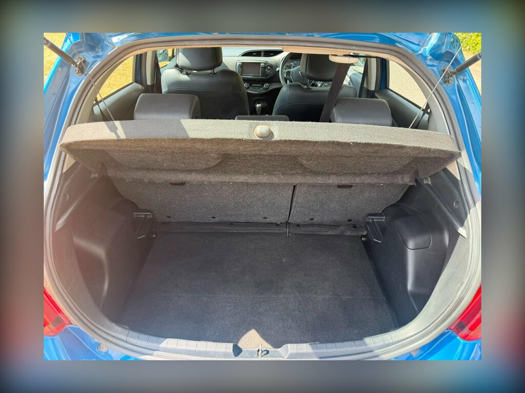 Toyota Yaris 1.5 Vvt-h Excel E Cvt Silver #9