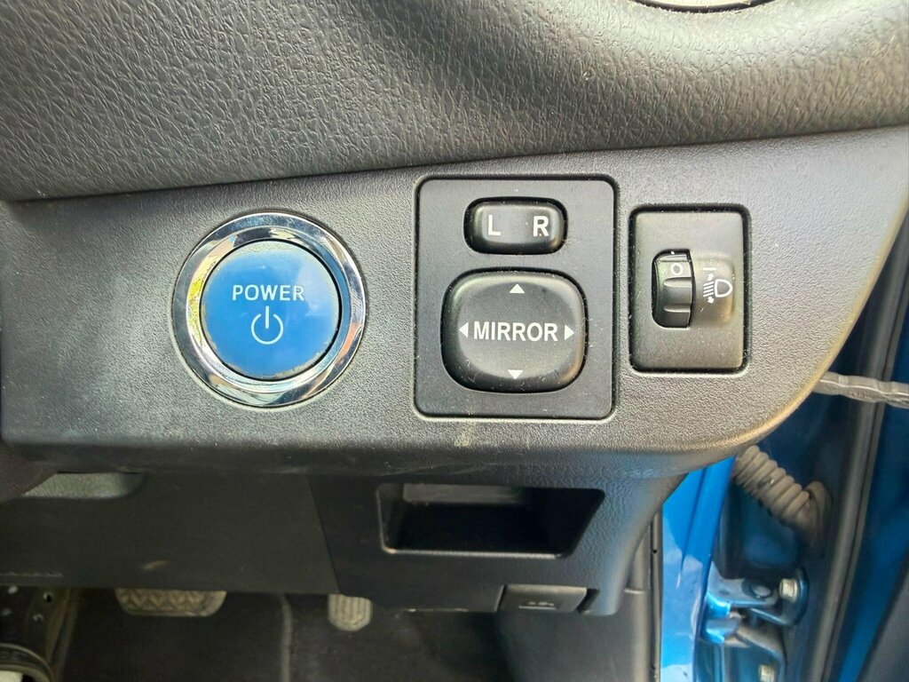 Toyota Yaris 1.5 Vvt-h Excel E Cvt Silver #27