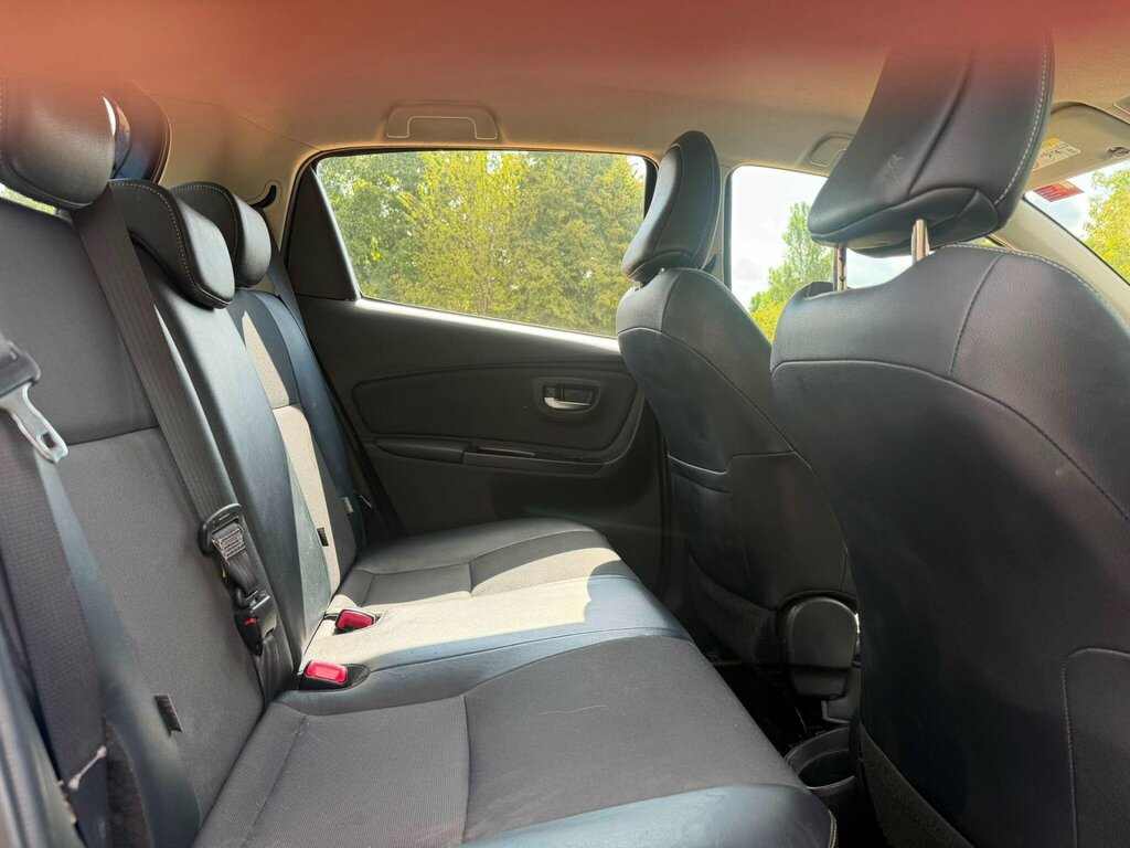 Toyota Yaris 1.5 Vvt-h Excel E Cvt Silver #25