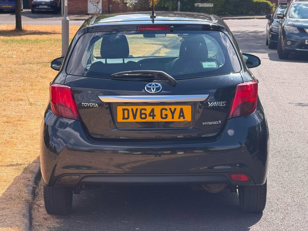 Toyota Yaris Black #8