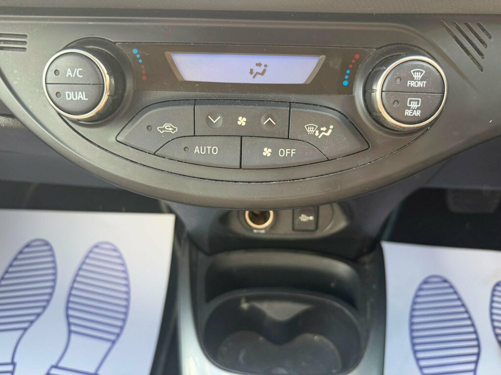 Toyota Yaris Black #19