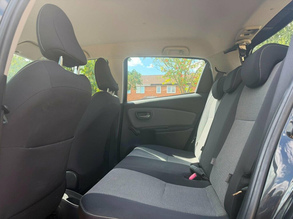 Toyota Yaris Black #25