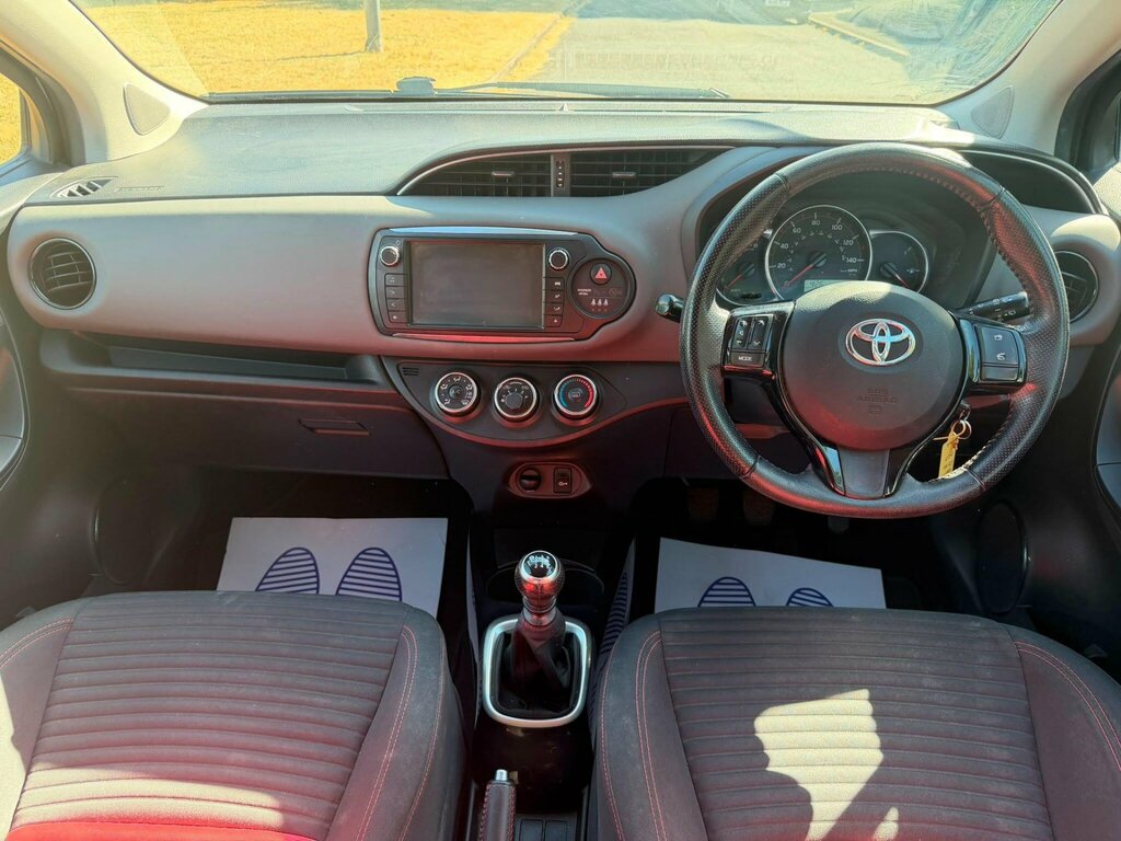 Toyota Yaris 1.33 Vvt-i Icon  #10