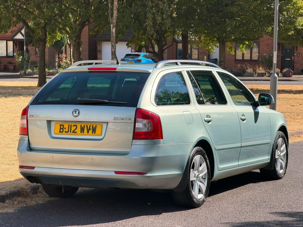 Skoda Octavia 1.4 Tsi Elegance Euro 5 Green #5