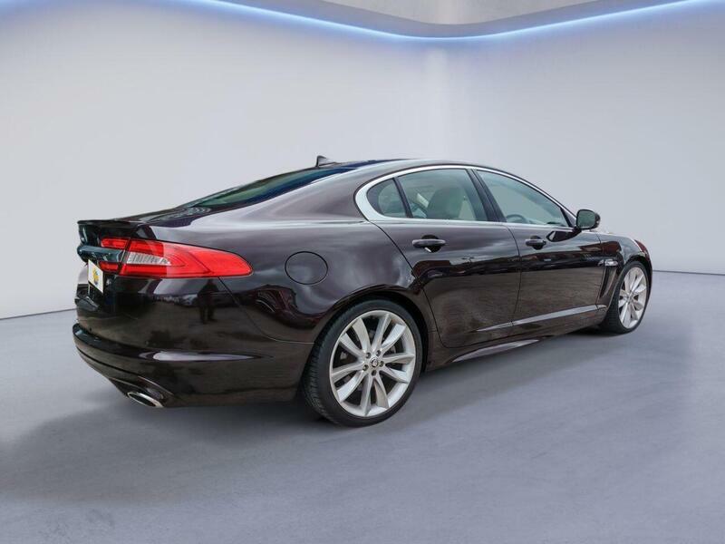 Jaguar XF 3.0D S V6 Portfolio Saloon Euro 5 Red #6