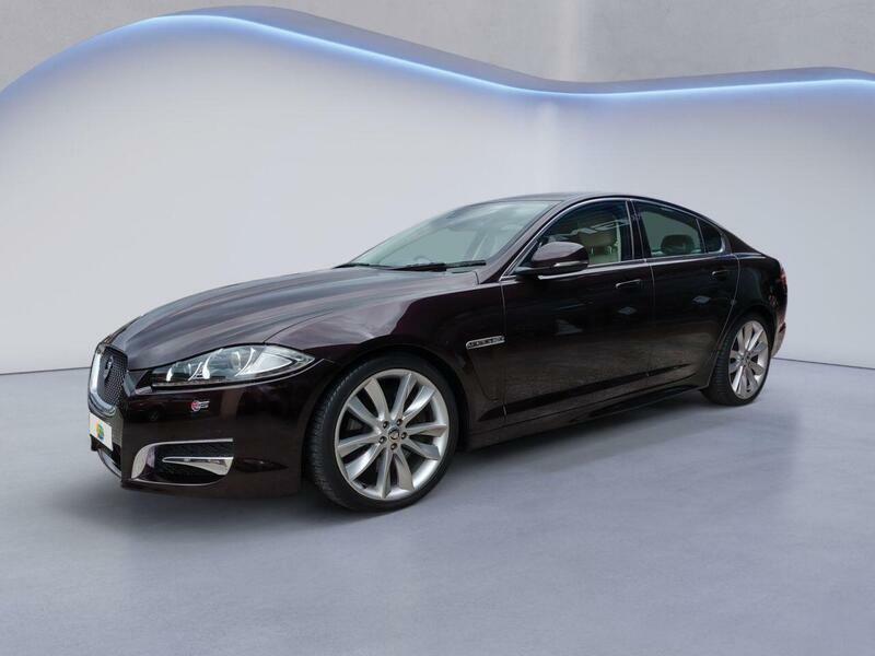 Jaguar XF 3.0D S V6 Portfolio Saloon Euro 5 Red #3