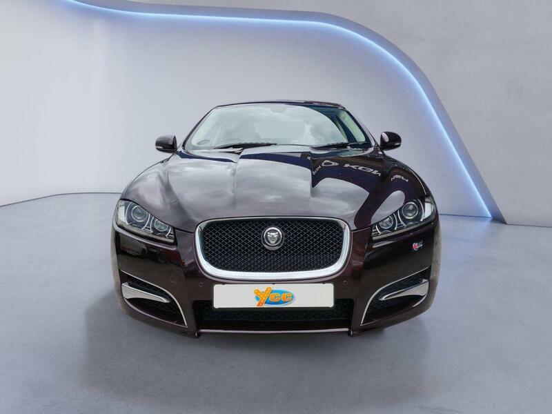 Jaguar XF 3.0D S V6 Portfolio Saloon Euro 5 Red #2