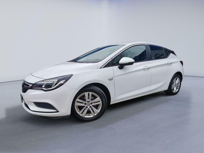 Vauxhall Astra 1.6 Cdti Ecoflex Design Hatchback Manua White #2