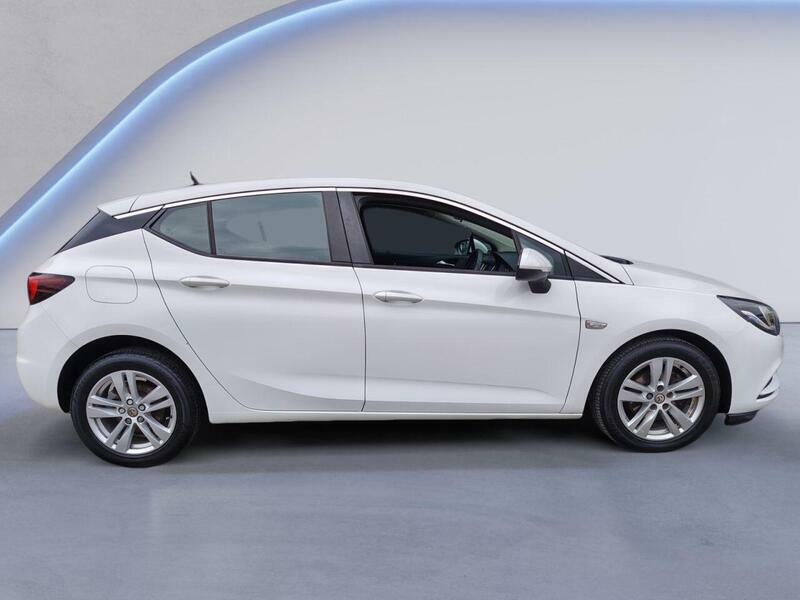 Vauxhall Astra 1.6 Cdti Ecoflex Design Hatchback Manua White #6