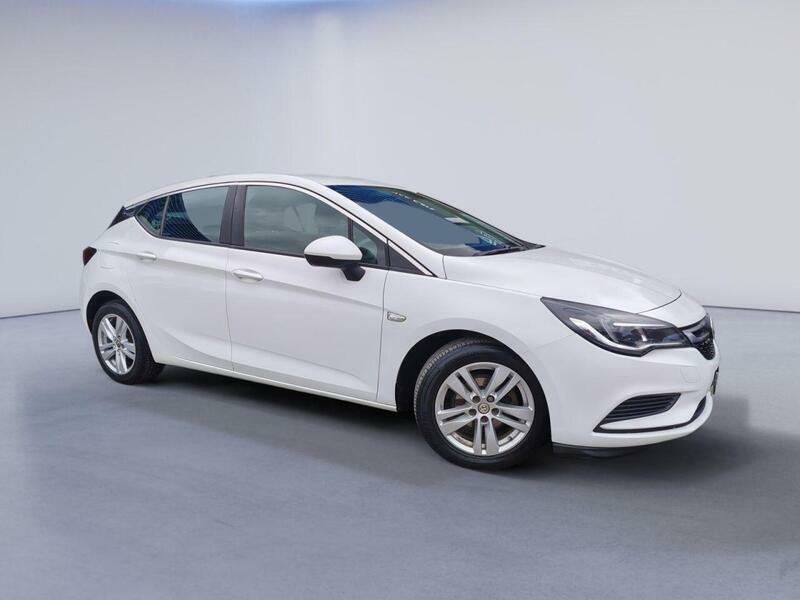 Vauxhall Astra 1.6 Cdti Ecoflex Design Hatchback Manua White #3
