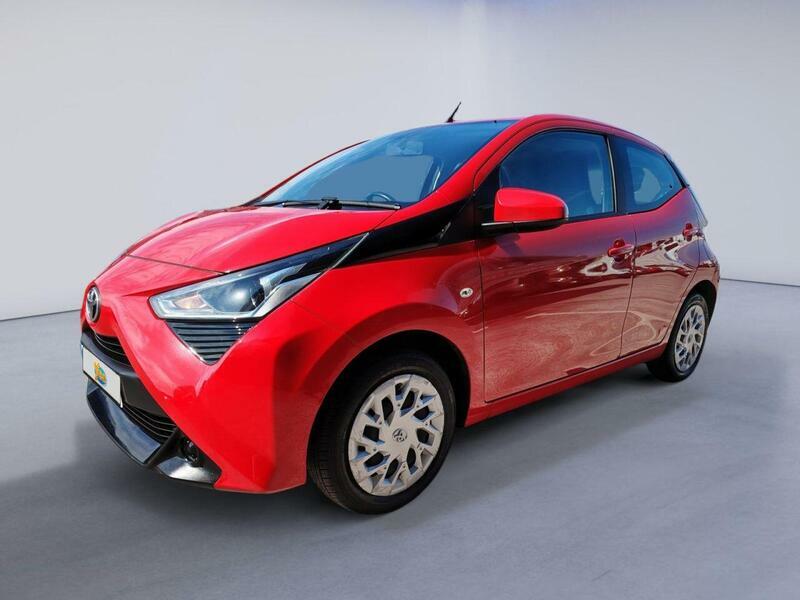 Toyota Aygo 1.0 Vvt-i X-play Hatchback Euro Red #3