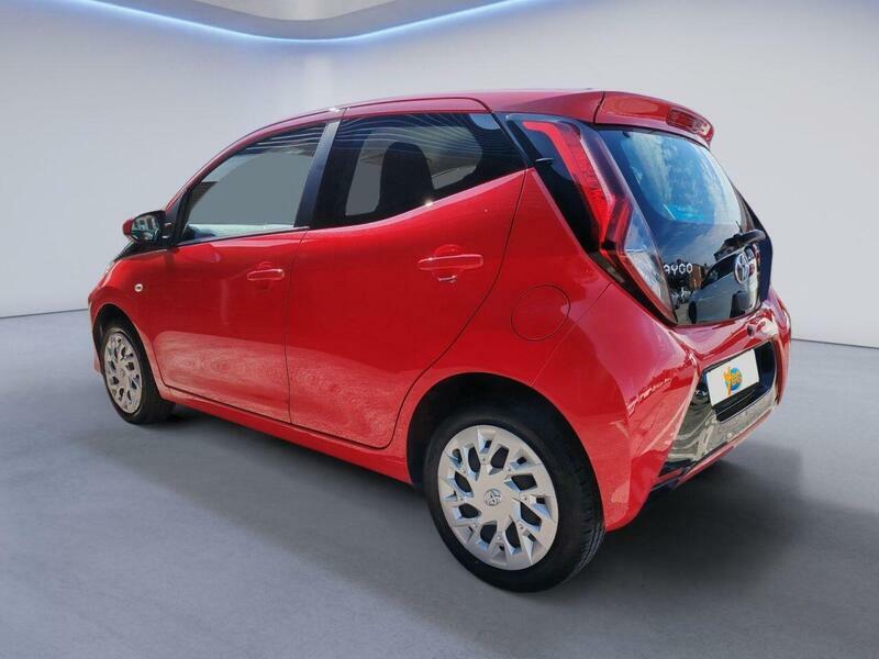 Toyota Aygo 1.0 Vvt-i X-play Hatchback Euro Red #5