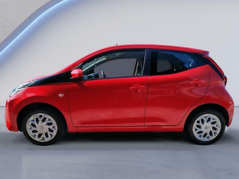 Toyota Aygo 1.0 Vvt-i X-play Hatchback Euro Red #4