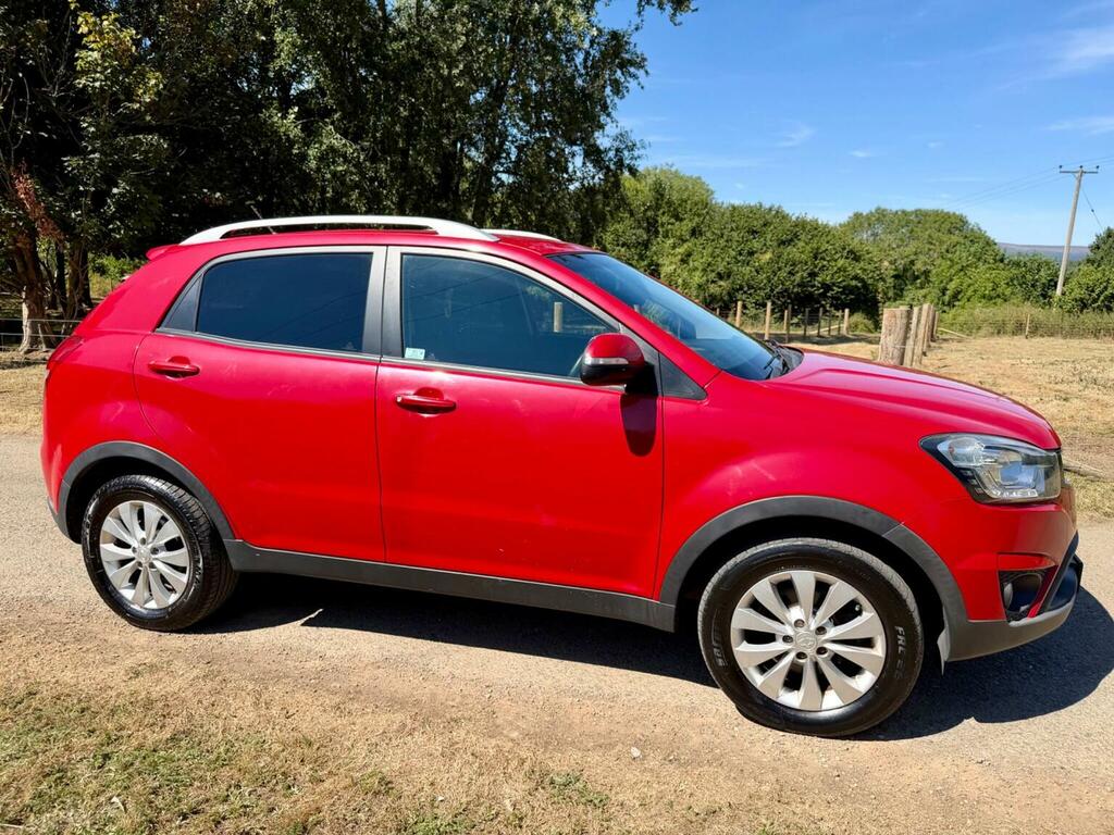 SsangYong Korando 2.2D Ex Euro 6 2016 Red #4