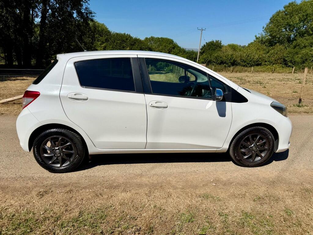 Toyota Yaris 1.33 Dual Vvt-i Tr Euro 5 2013 White #6