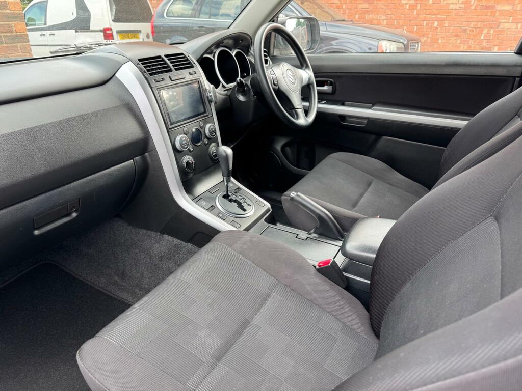 Suzuki Grand Vitara Sz4 Silver #2